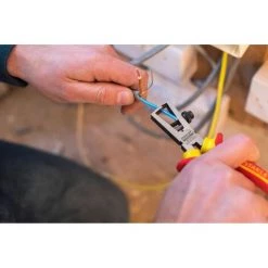 Pince à Dénuder - 170 Mm - Isolée 1000V - Tête Chromée Et Inoxydable - STANLEY, 0-84-010 -Pince et tenaille Soldes 24134589 3