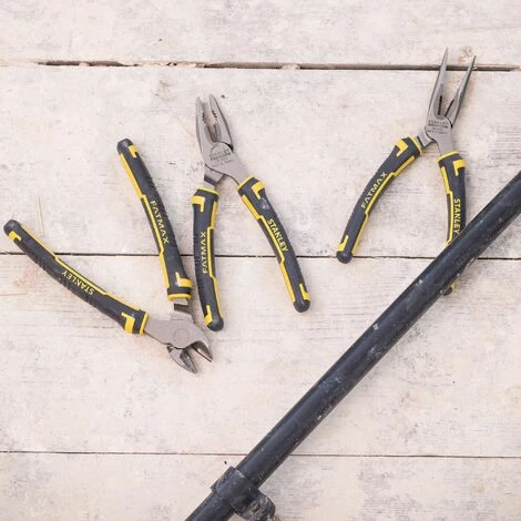 Coffret De 3 Pinces MaxSteel - Universelle 165 Mm - Coupante Diagonale 165 Mm - Bec Long Droit 155 Mm - STANLEY, 4-84-488 3 Coffret De 3 Pinces MaxSteel - Universelle 165 Mm - Coupante Diagonale 165 Mm - Bec Long Droit 155 Mm - STANLEY, 4-84-488 – Image 3